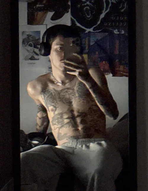 Little look at the tattoos