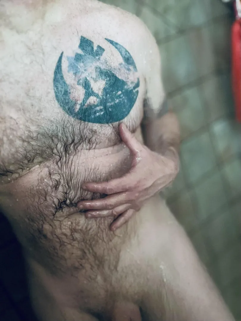 Saturdays are for long showers 