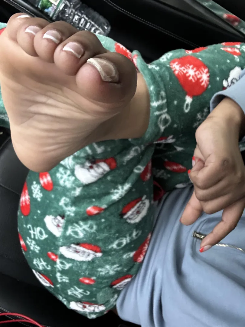 Stay quiet and keep staring. My feet give you something to worship without ever needing a word.