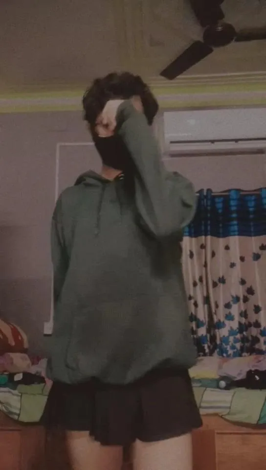 very insecure or low self esteem abt my face, would any mommy be happy to see my face n tell me their honest views?