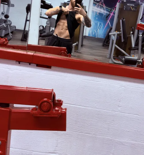 Who wants to let me join? Dm me