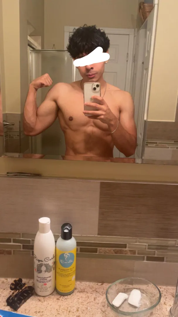 22 [M4F] NYC - Athletic Latino Guy