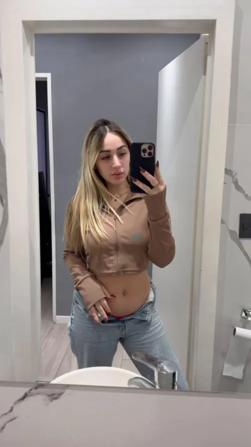 22F its been a while, need someone to finish me