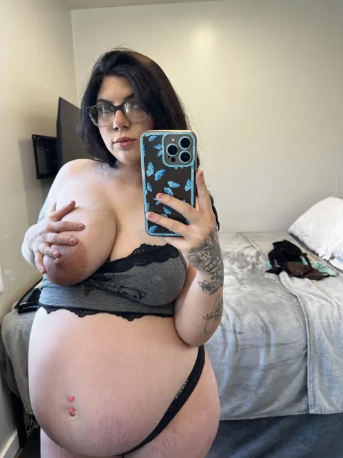 38 DD wanna get them sucked