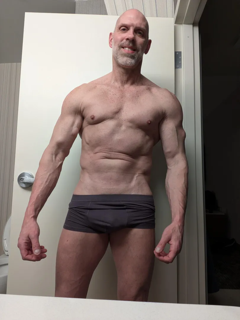 51M- Happy Sunday Funday