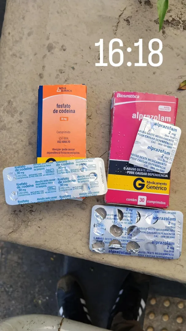 almoço de hoje - cod 30mg e alpra 2mg