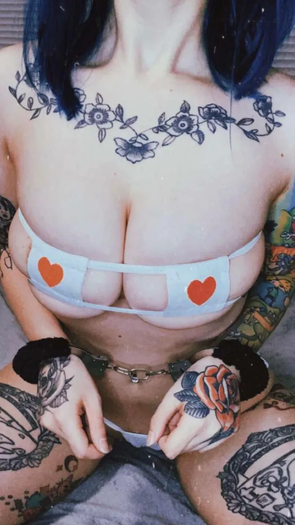 Any older man brave enough to come rip off my micro bikini and use me as his sex toy. [22F] [414]