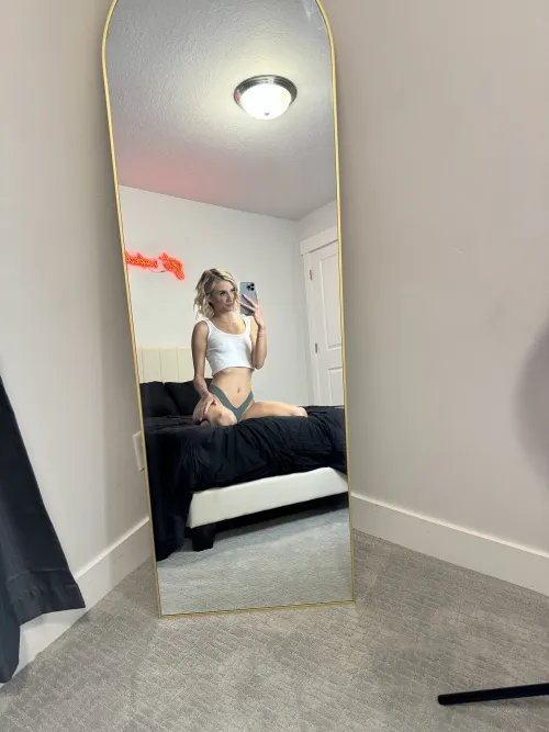 Aria Adams @ariaonlyxo