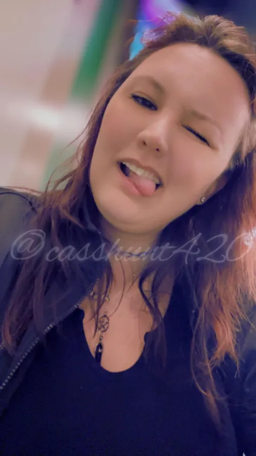 Been offline but still hot  and greedy 