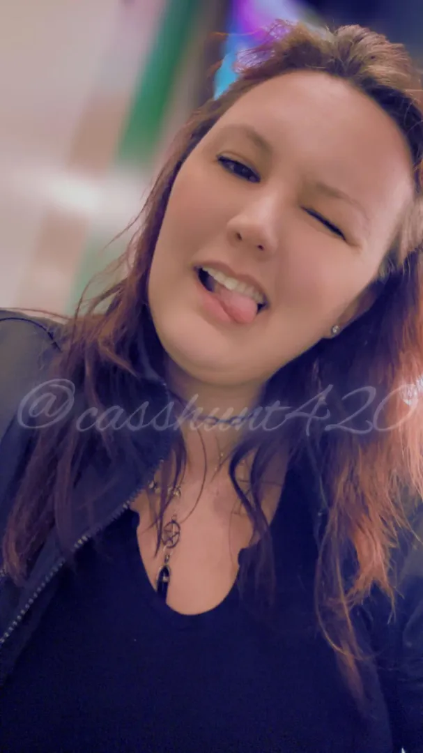 Been offline but still hot  and greedy 