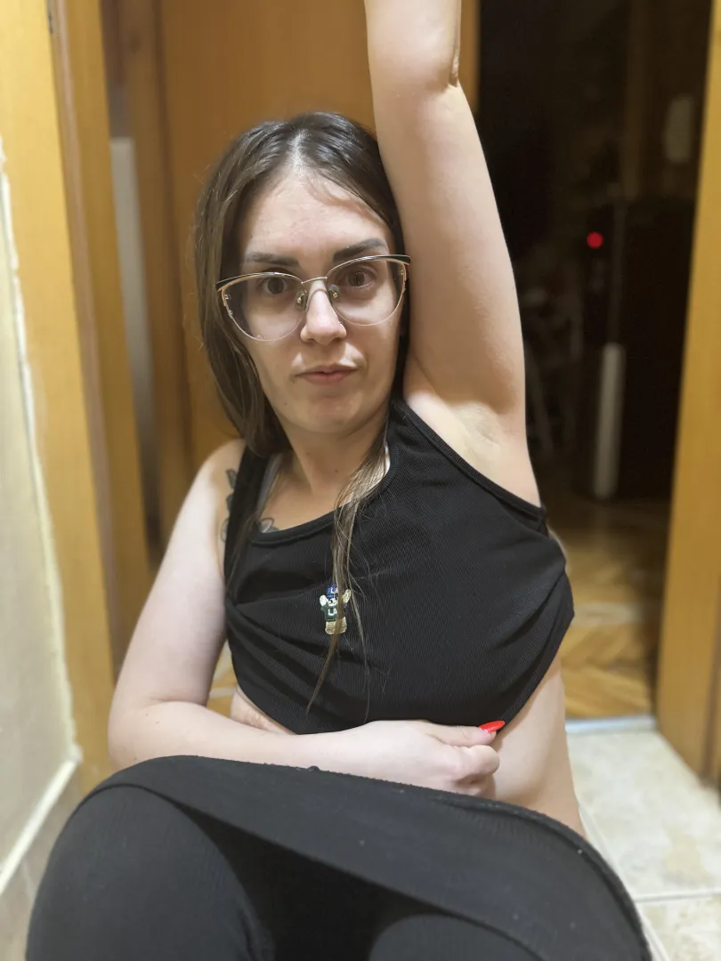 Do men actually like to lick armpits?