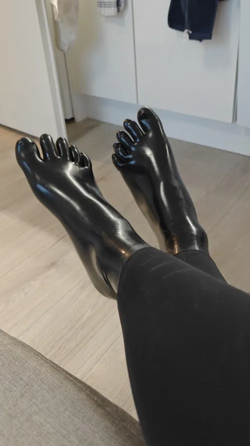 Feels nice stretching toes