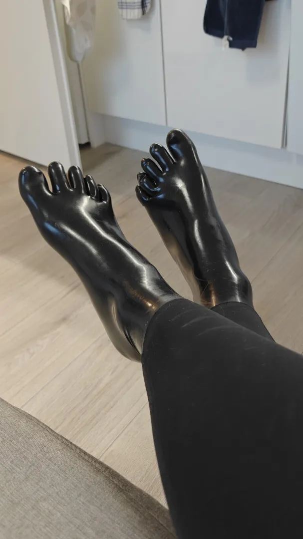 Feels nice stretching toes