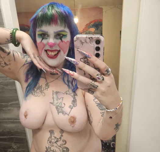 Freakshow? More like Nipple Tweakshow! 