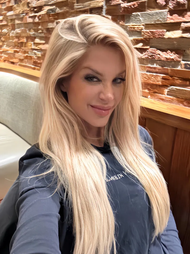 gym selfies hit different x