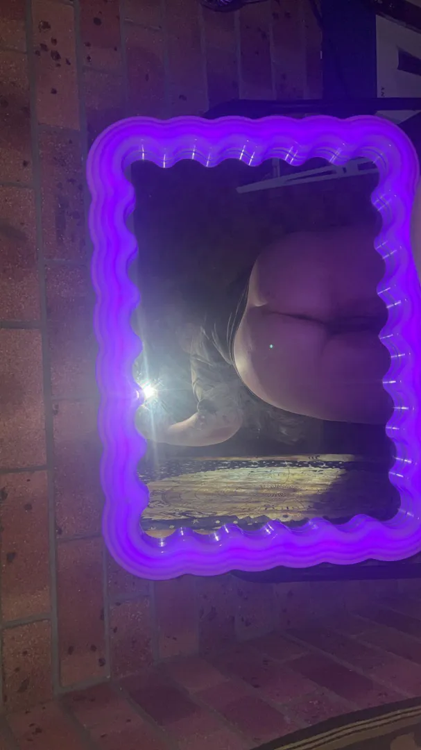 Happy hump day everyone hmu for my menu  gremmy2002