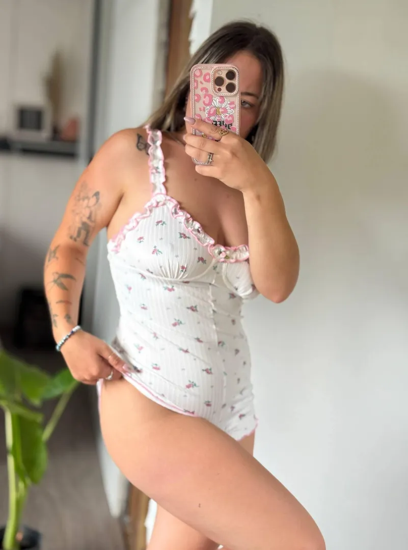 Hubby gone and I’m not wasting the chance.