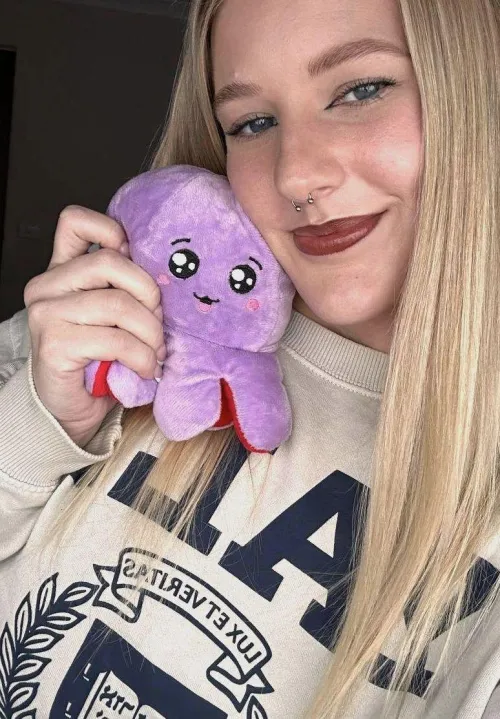 i dont know but this shade is too dark