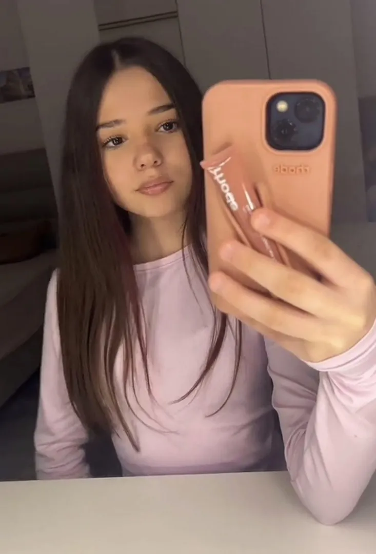 Im little and ready to be owned. Craving a rough man to take my delicate.