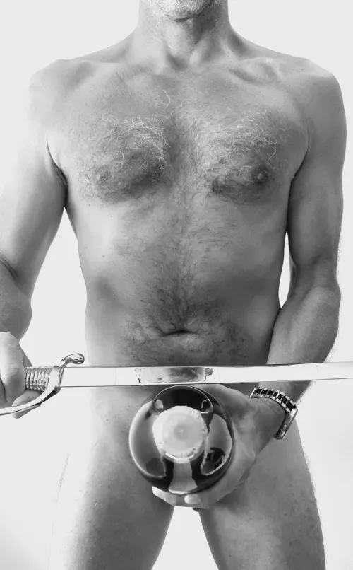 Let's share this [M]agnum Champagne on a Friday night...