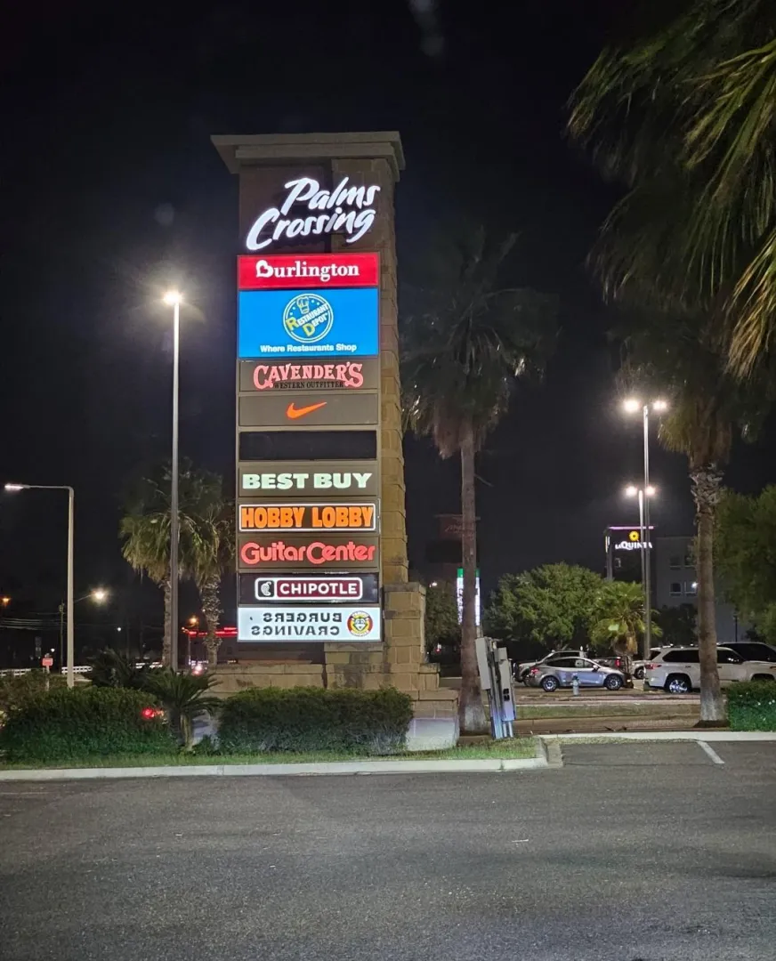 M4F/M4MF Public play/Carplay mcallen. DM if interested