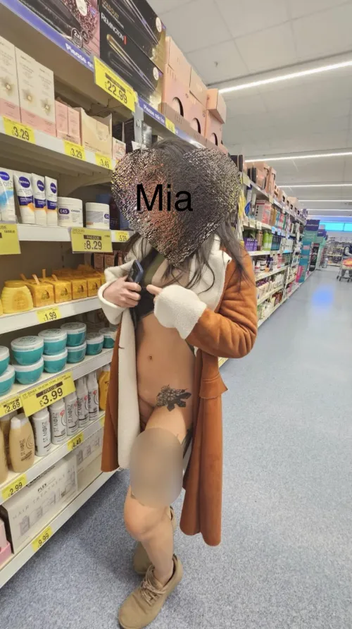 May free tester ba? (F) 