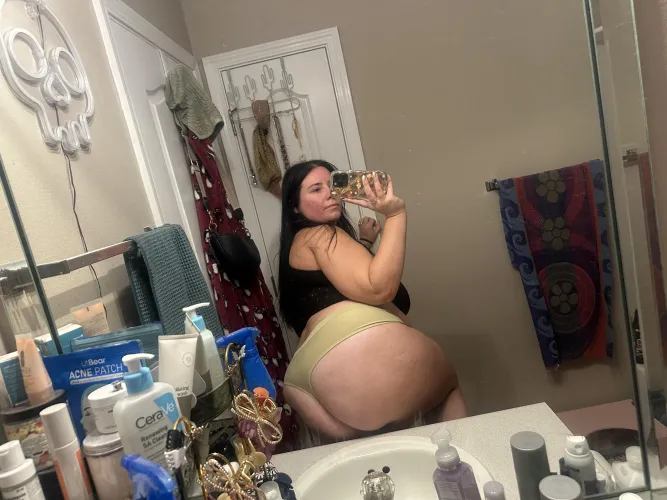 Messy bathroom but thought you’d wanna see