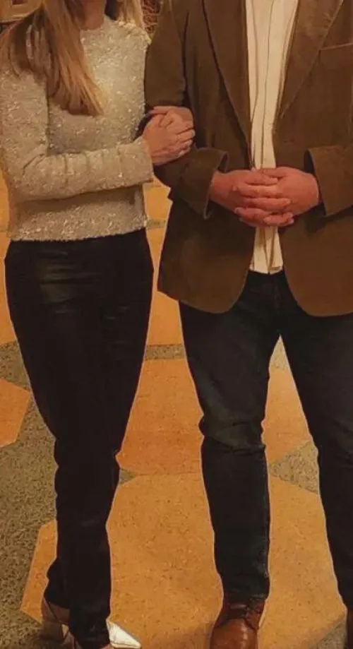 [MF4M] #knoxville - stag/vixen seeking hung gentleman