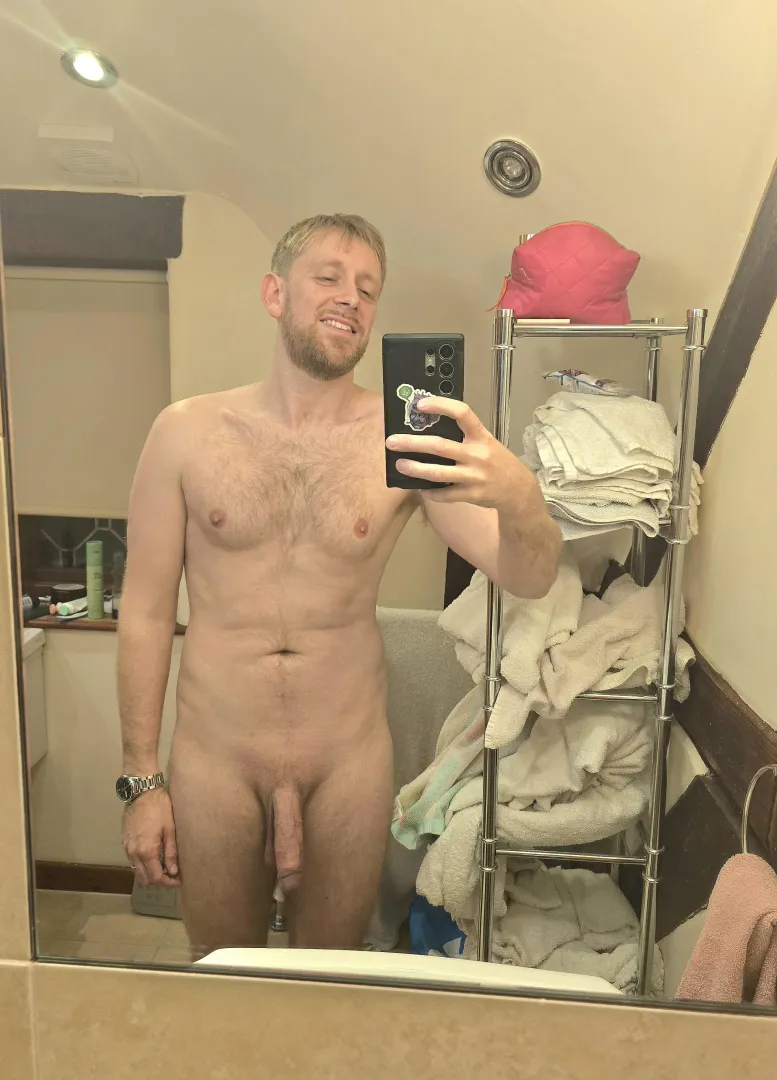 Middle of the night and I'm struggling to sleep. Who fancies some midnight cuddles? 