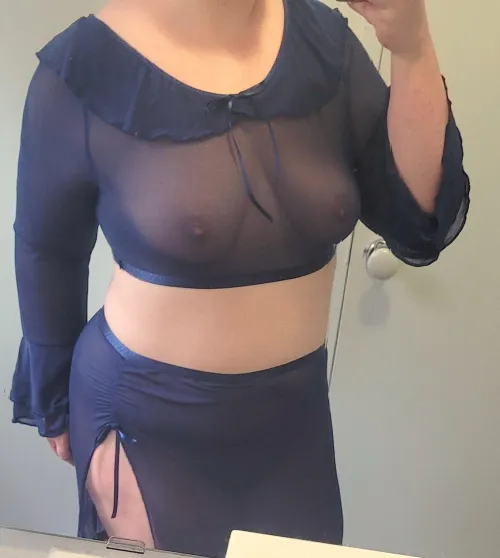 Monday blue boobs > Monday blues