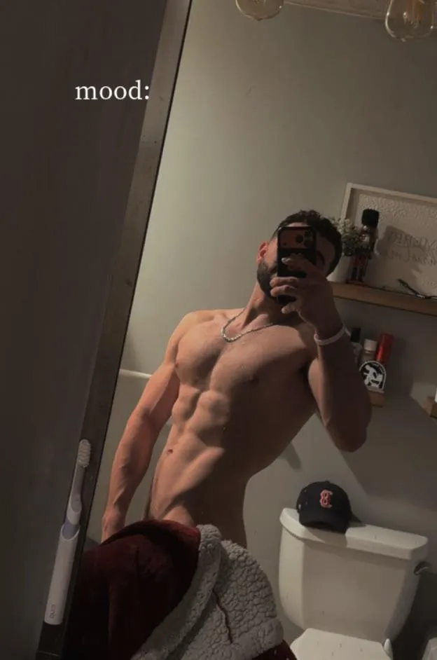 [oc] after gym shower, any wanna join?
