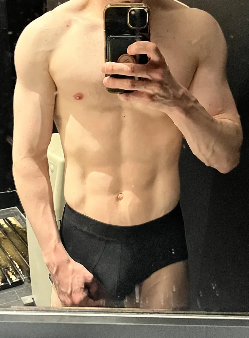 Please let me grab your bulge in the locker room