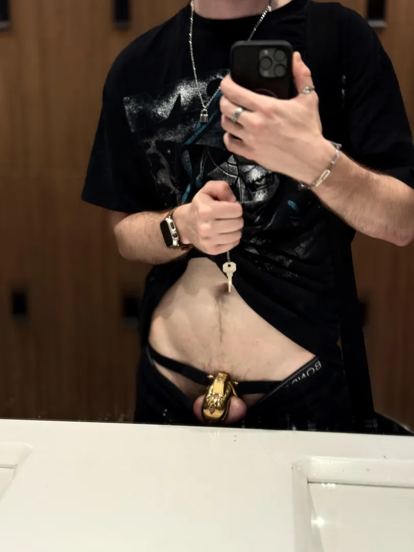 secret locker room pics 