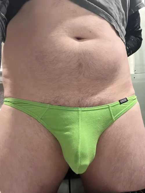 [selling] St Pattys day thong medium used