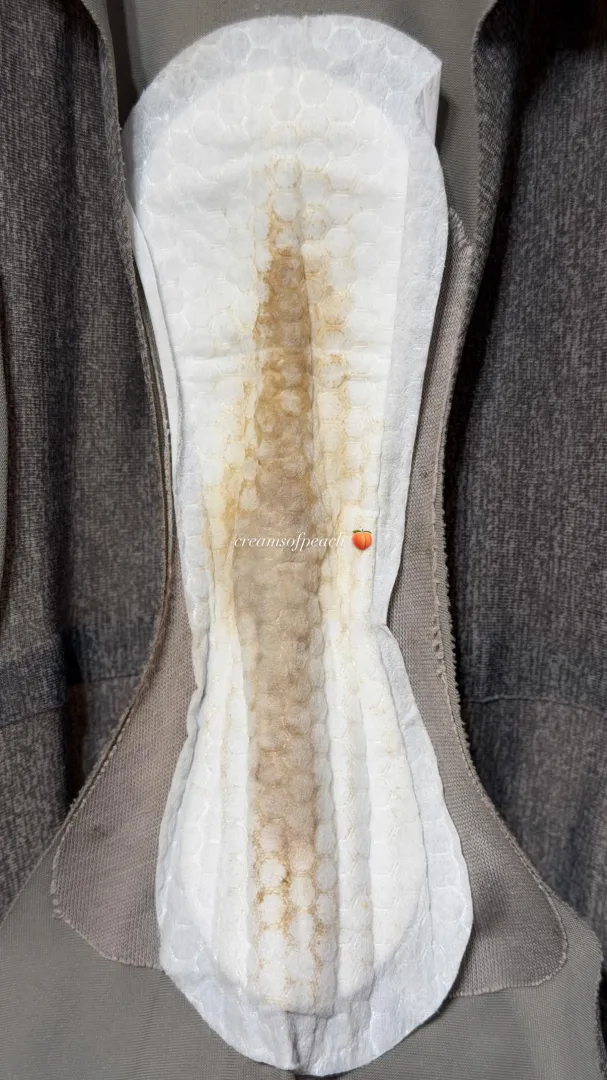 Want something to punch you in the nose? This liner was worn for 24+ hours and the scent is off the charts pungent ‍