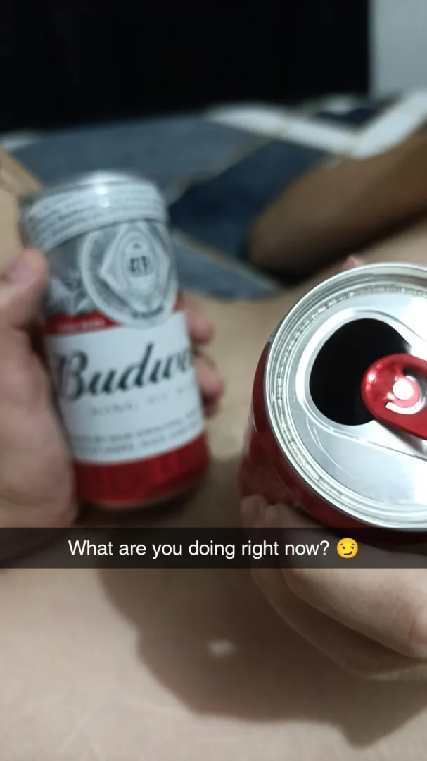 What are you doing here at this hour? two girls here ⛷️⛷️❄️❄️