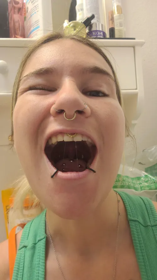 You belong in my mouth {f}