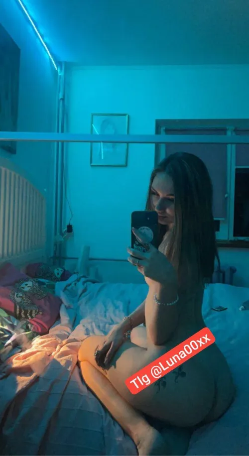 19F (not a seller) Just up..vote and Comment,,rn I'll send u nudes instant