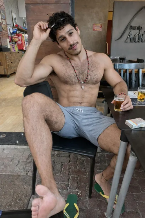 22M :) do you like this pic?