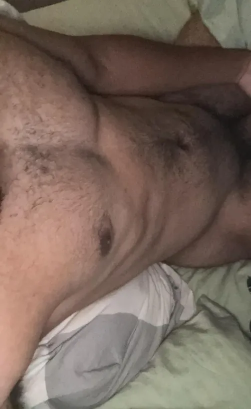 27 fit hung Brunswick- dm or snap: cave394