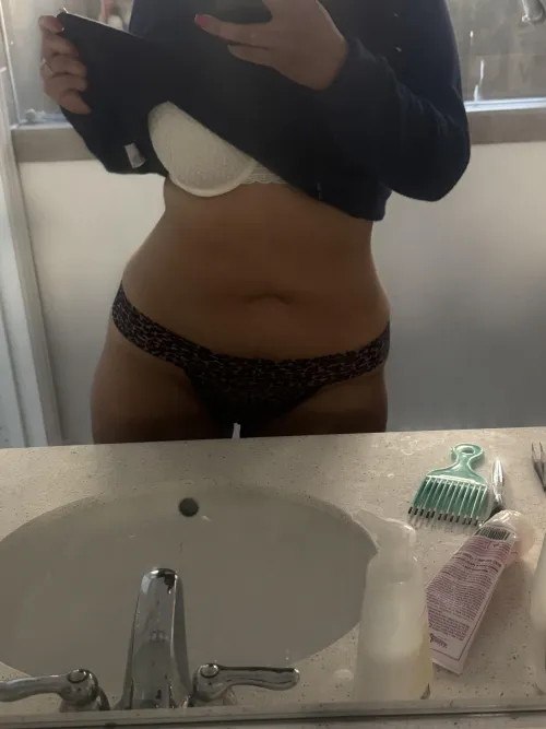 34, 38 couple looking for massage for wife