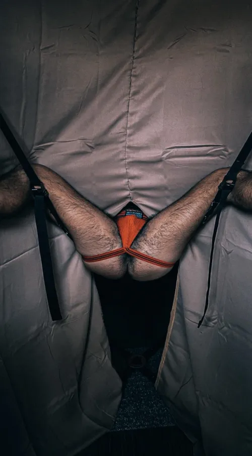 36 [M4M] #downtown- visiting jock looking to get pounded in sling…anonymously!