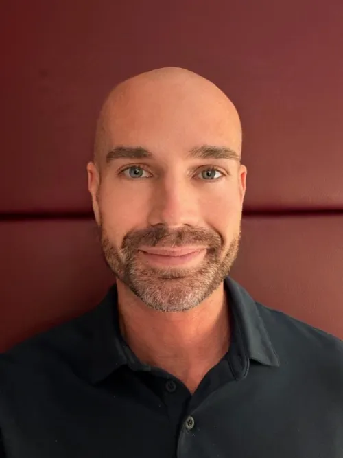 44m [M4A] - Married and ENM Getting cocktails in DTC tonight - would love company