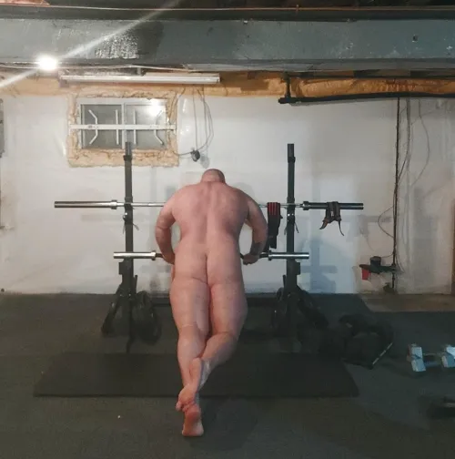 (48) Would you join me for a workout? 