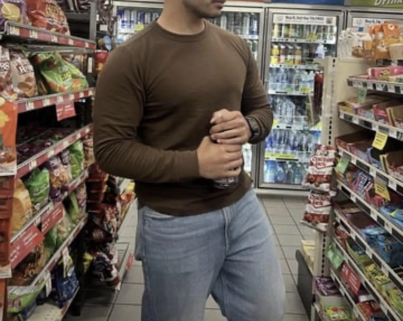 [90041] 21m college guy, looking for tonight, be able to host, want to be massaged