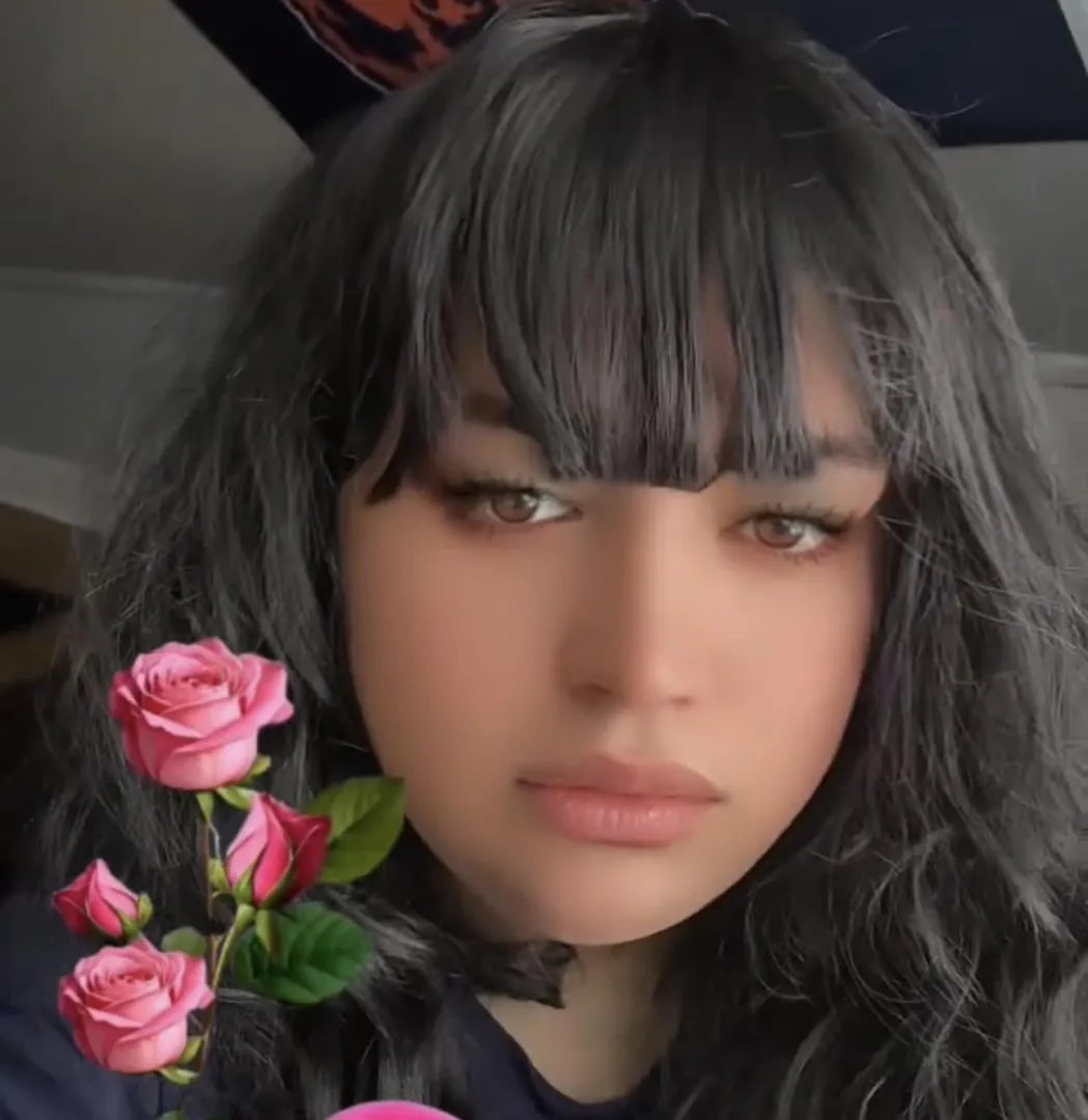 Anyone like femboys with big ️‍