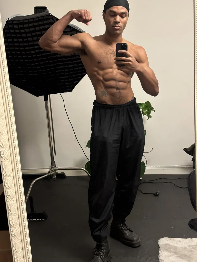 Athletic  with the kicks