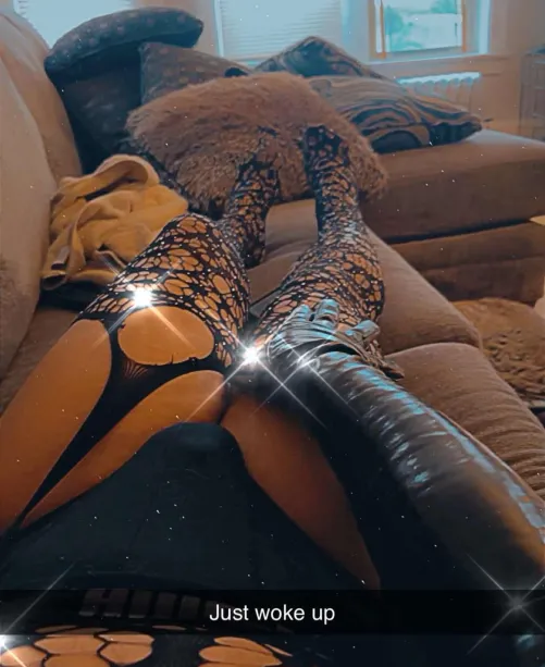 Come lay up with a FEMBOY ️‍ on the dl ofcourse