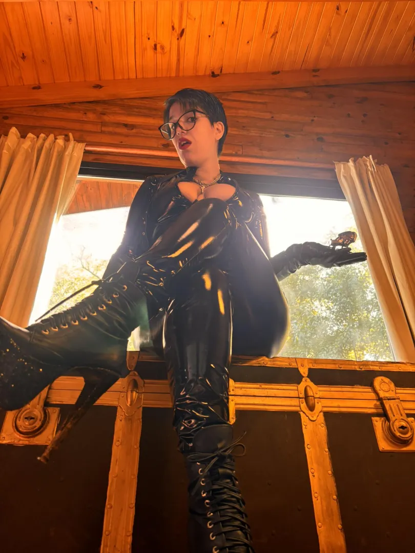 Control doesn’t require effort when it comes naturally.