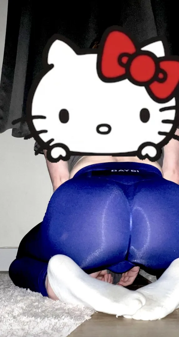 Dark blue is such a nice colour 